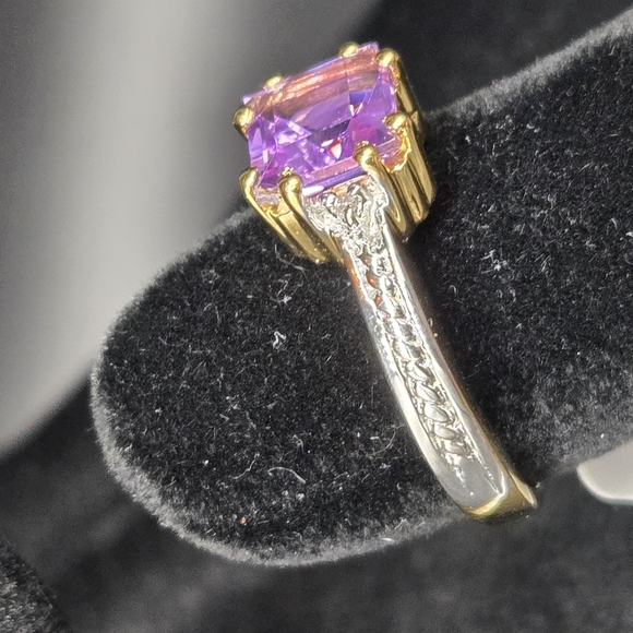 Elegant Purple Amethyst Gold Plated Sterling Silver Ring - Picture 3 of 6